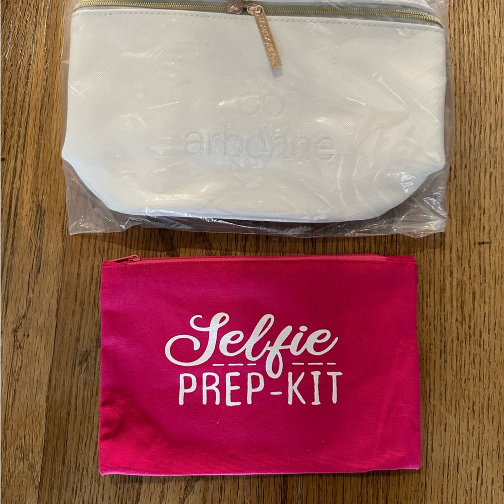 Cosmetic bag bundle!